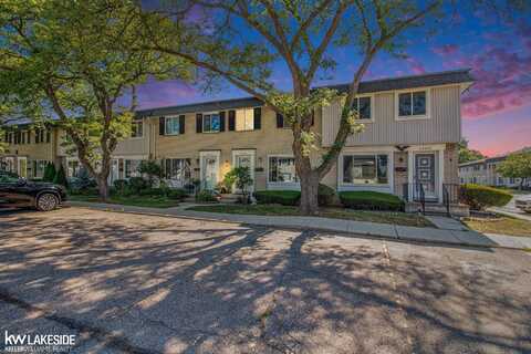 28306 Universal, Warren, MI 48092