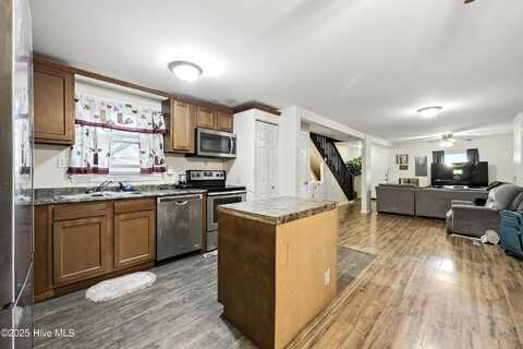 808 Wilson Street, Elizabeth City, NC 27909