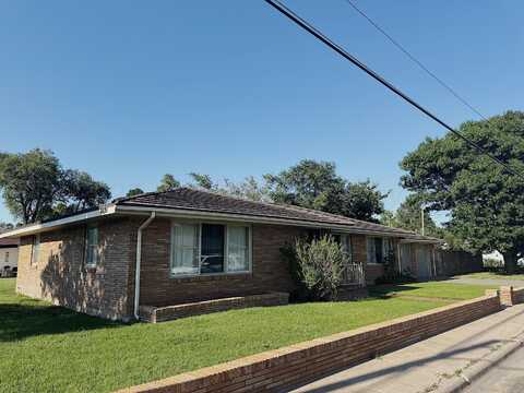 1421 S Fordham Street, Perryton, TX 79070