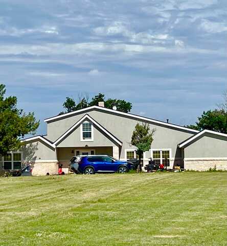 5700 White Fence Road, Canyon, TX 79015