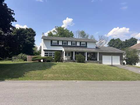 4 Ridgewood Drive, Plattsburgh, NY 12901