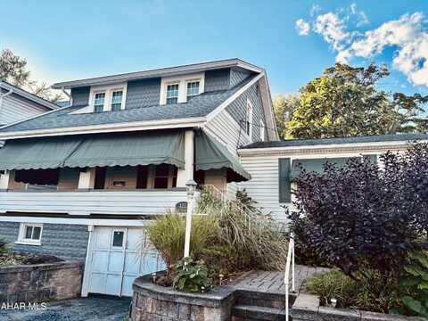 122 E 25th Avenue, Altoona, PA 16601