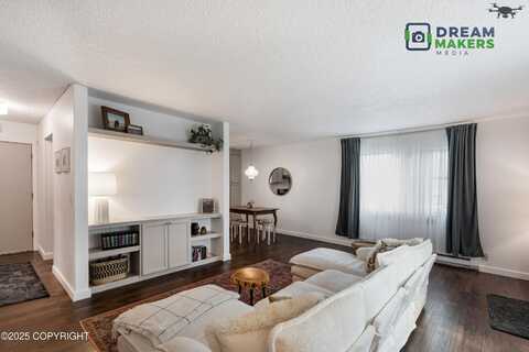 190 Grand Larry Street, Anchorage, AK 99504