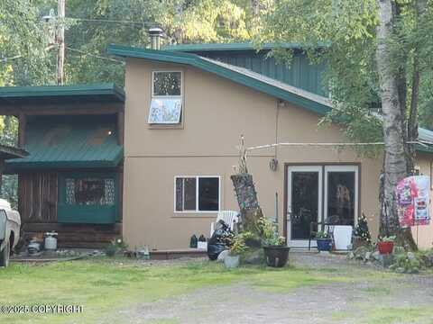 22120 S Easy Street, Talkeetna, AK 99676