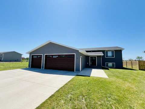 1210 NE 32nd Avenue, Aberdeen, SD 57401