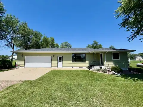 303 W Oak Street, Northville, SD 57465