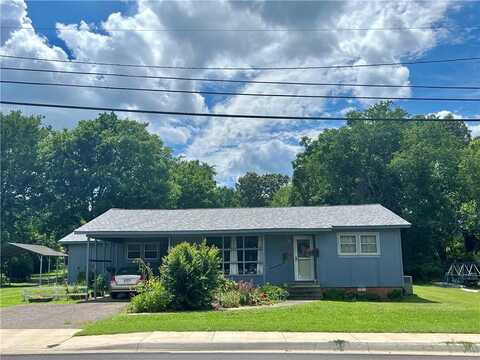 715 Montgomery ST, Clarksville, AR 72830