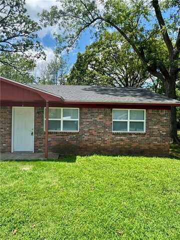 704 Oak Hill ST Unit #B, Siloam Springs, AR 72761