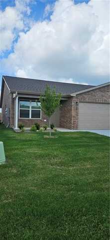 6813 NW Trevy ST, Highfill, AR 72712