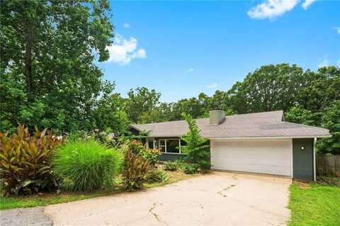 1333 N Viewpoint DR, Fayetteville, AR 72701