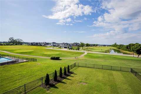8110 W Kettering CT, Rogers, AR 72758