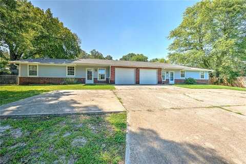 1050 W Garland ST Unit #A & B, Siloam Springs, AR 72761