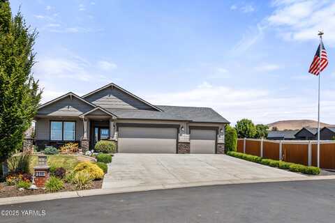 295 Seasons Pky, Yakima, WA 98901