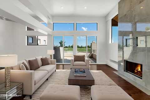 8989 N GAINEY CENTER Drive, Scottsdale, AZ 85258