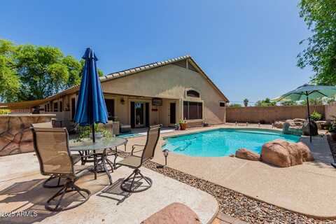 3961 E THORNTON Avenue, Gilbert, AZ 85297