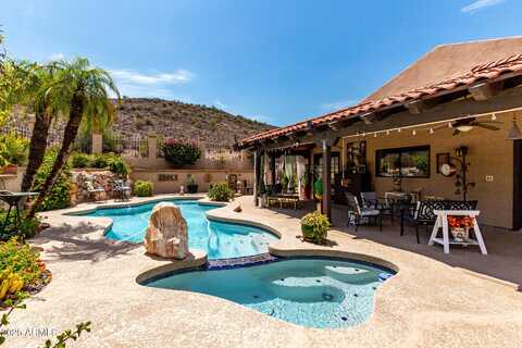 245 E DAHLIA Drive, Phoenix, AZ 85022