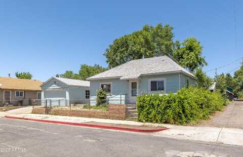 12 E DUPONT Avenue, Flagstaff, AZ 86001