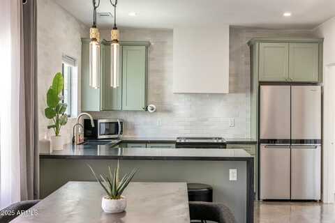 313 W VERNON Avenue, Phoenix, AZ 85003