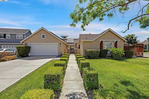 1636 Green Springs Ct, Tracy, CA 95377