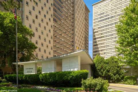 3950 N. Lake Shore Drive, Chicago, IL 60613