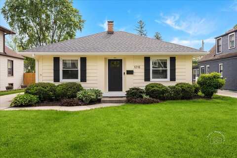 1216 N. Main Street, Naperville, IL 60563