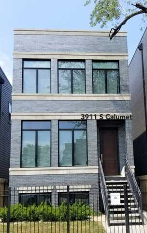 3911 S. Calumet Avenue, Chicago, IL 60653