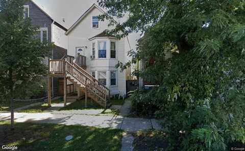 8237 S. Commercial Avenue, Chicago, IL 60617