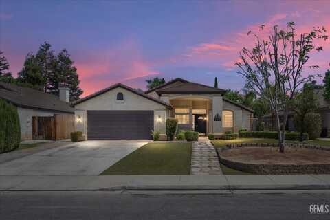 11808 Wethersfield St, Bakersfield, CA 93312