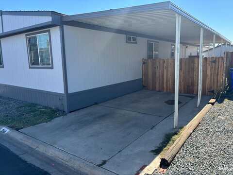 6601 Eucalyptus Drive, Bakersfield, CA 93306