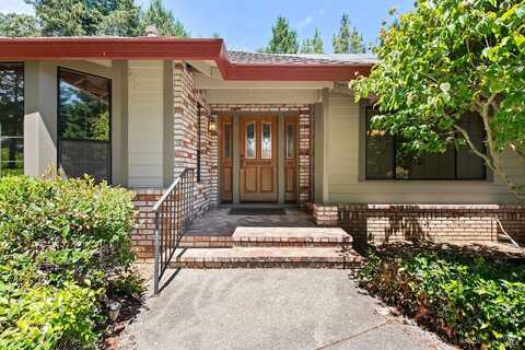 1300 Hwy 116 N, Sebastopol, CA 95472