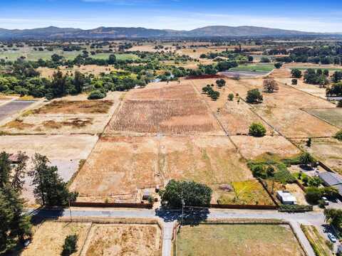 1853 Cooper Road, Sebastopol, CA 95472