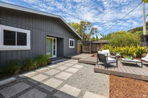 122 Oak Drive, San Rafael, CA 94901