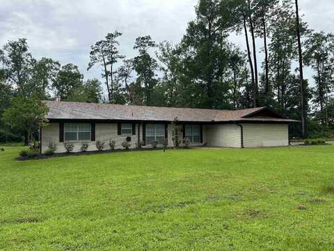 110 Plantation Dr, Silsbee, TX 77656