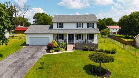 218 E. Maple Avenue, FAYETTEVILLE, WV 25840