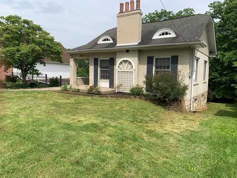 205 GRANVILLE AVENUE, BECKLEY, WV 25901