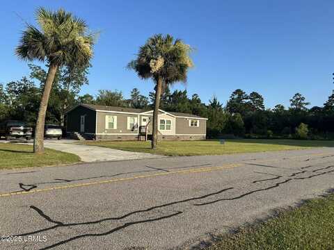 91 Lowndes Lake Road, Varnville, SC 29944