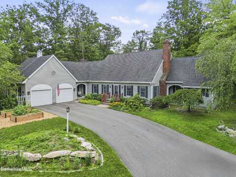 67 Dunmore Ct, Lenox, MA 01240
