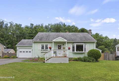 17 Jeffrey Dr, Pittsfield, MA 01201