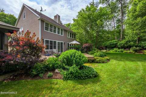 105 Christian Hill Rd, Great Barrington, MA 01230