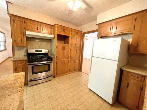 2501 Carter Creek Parkway, Bryan, TX 77802