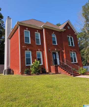137 BROADMOOR LANE, ALABASTER, AL 35007