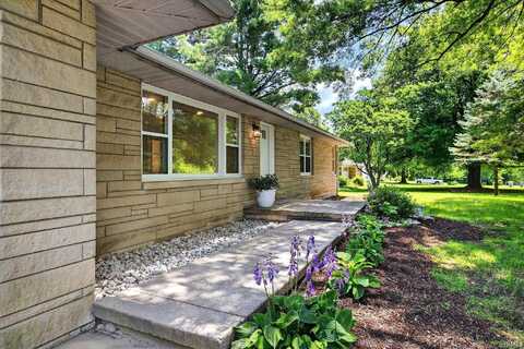 401 S Pleasant Ridge Road, Bloomington, IN 47401