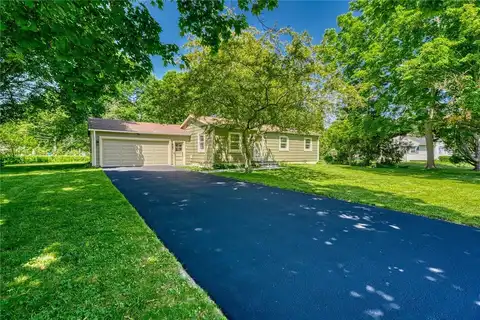 493 Holt Road, Webster, NY 14580