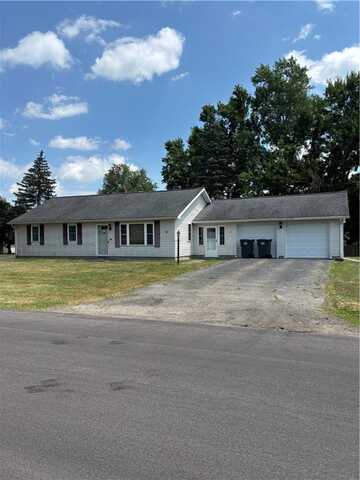 12 Willow Street, Big Flats, NY 14814
