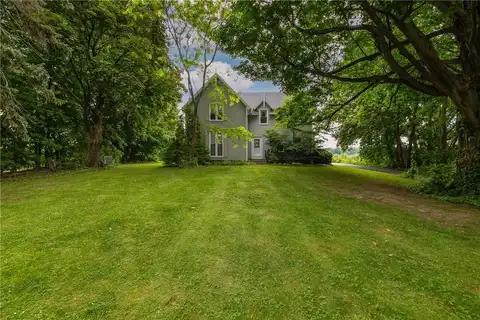 7384 County Line Road, Ontario, NY 14519