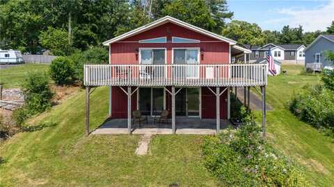 10100 Jordan Rd, Cato, NY 13080