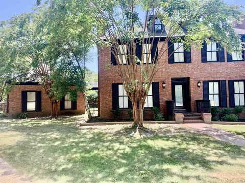 63 Valley Estate Court, Little Rock, AR 72212