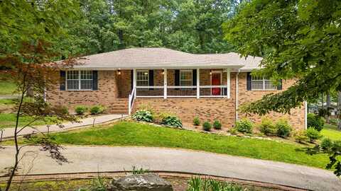 14 Carriage Hill, Signal Mountain, TN 37377