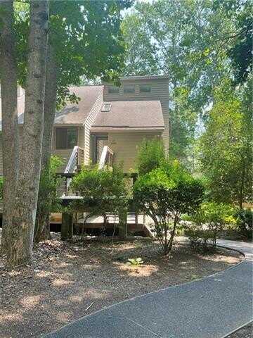 68 Villa Ridge Drive, Hartfield, VA 23071