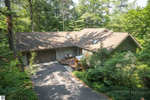 7211 LOGAN LANE, TRAVERSE CITY, MI 49686